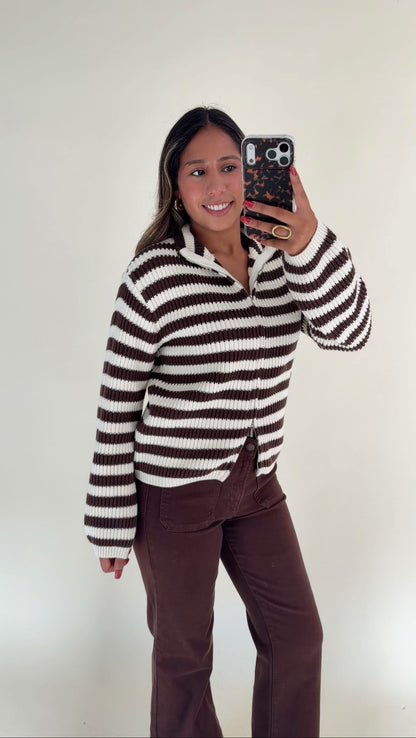 Crean/Espresso Double Zip Sweater