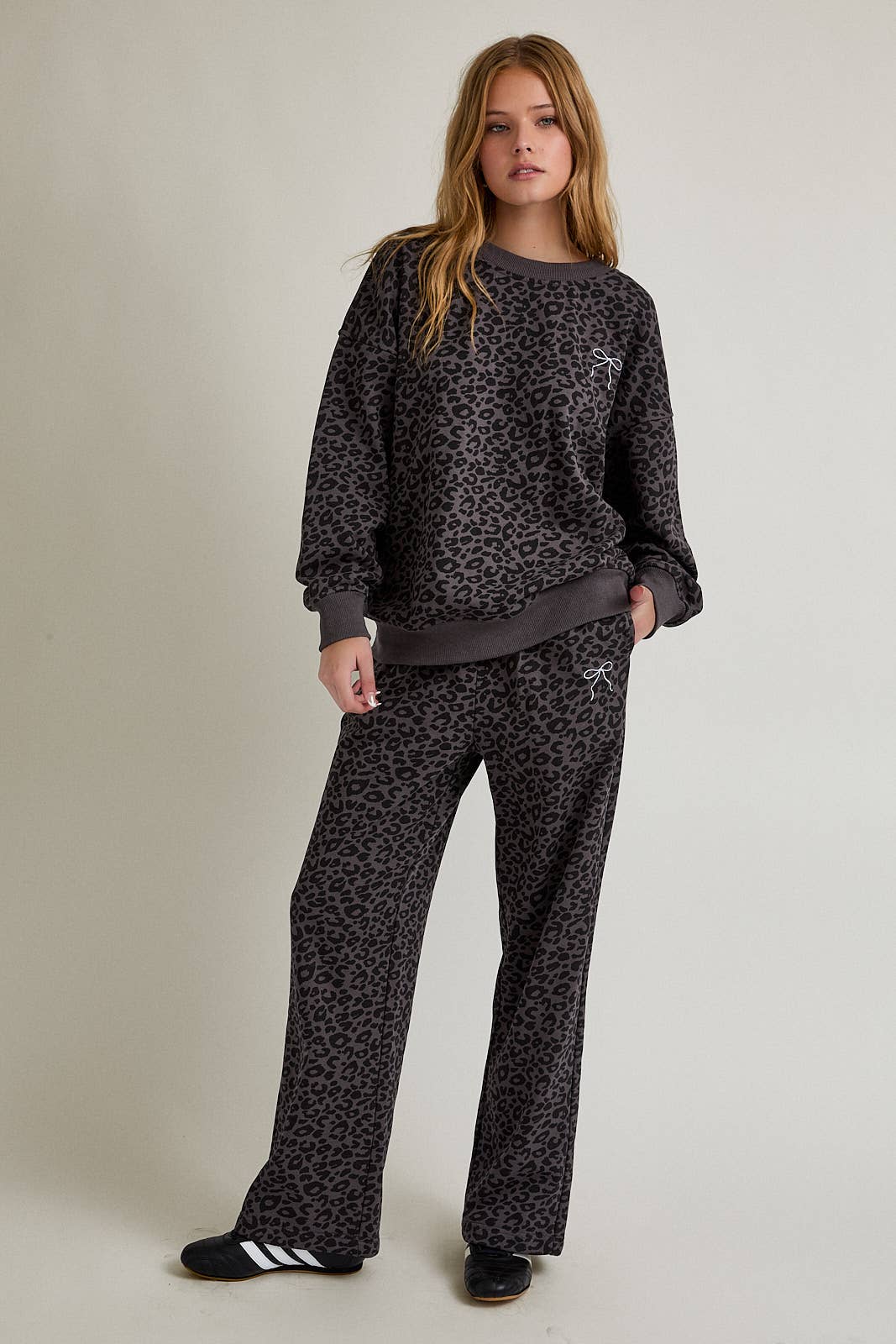 Charcoal Leopard Sweatset