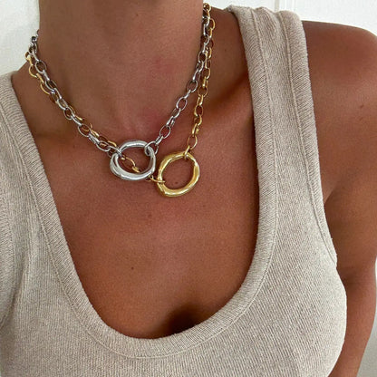 Sculpt Loop Necklace