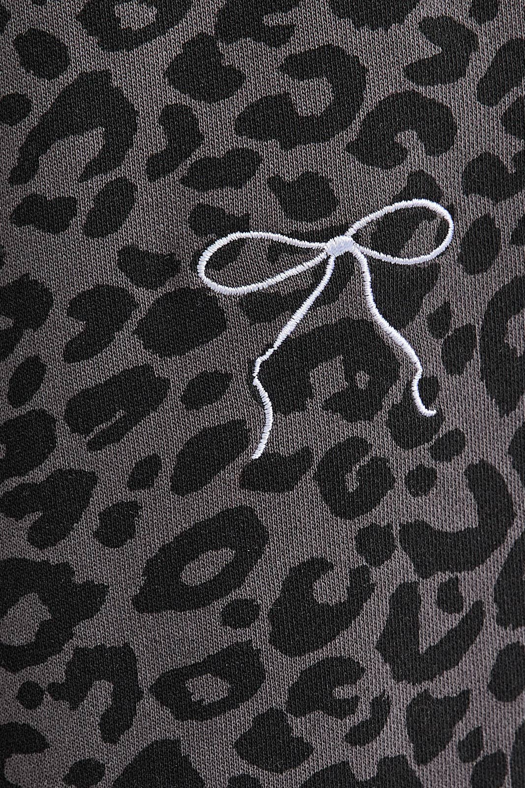 Charcoal Leopard Sweatset